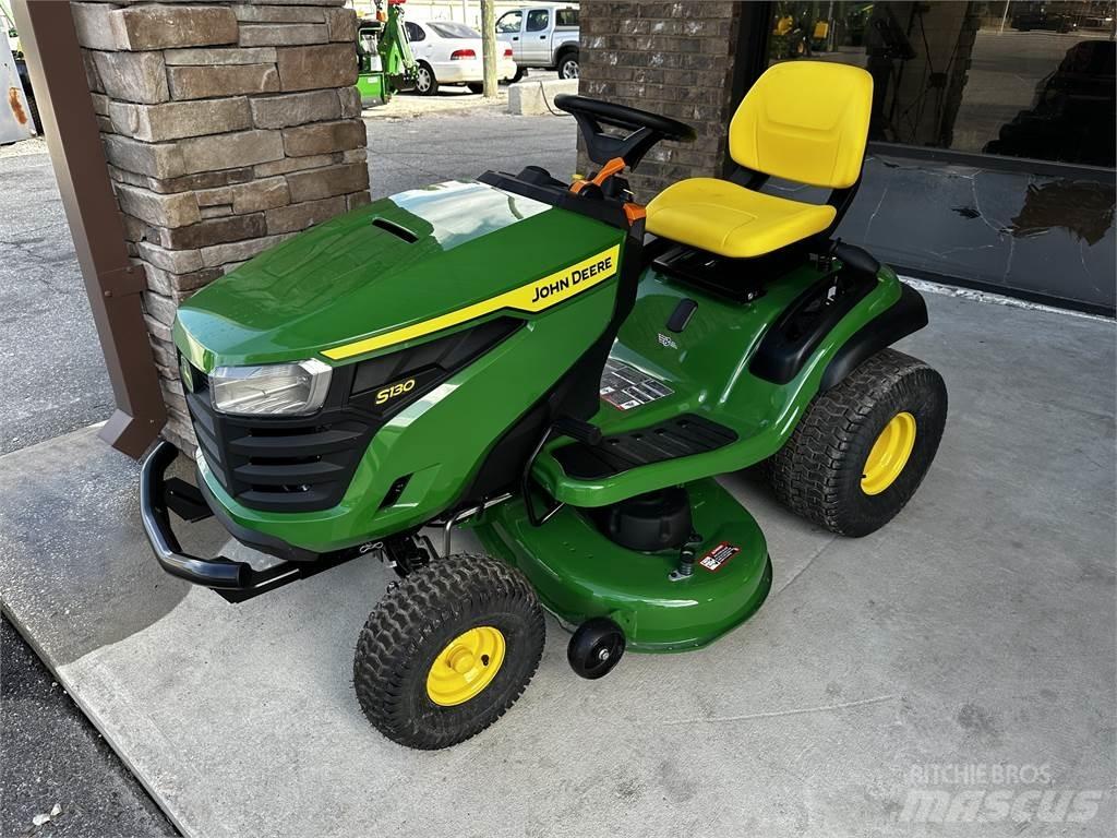 John Deere S130 Samojízdné sekačky