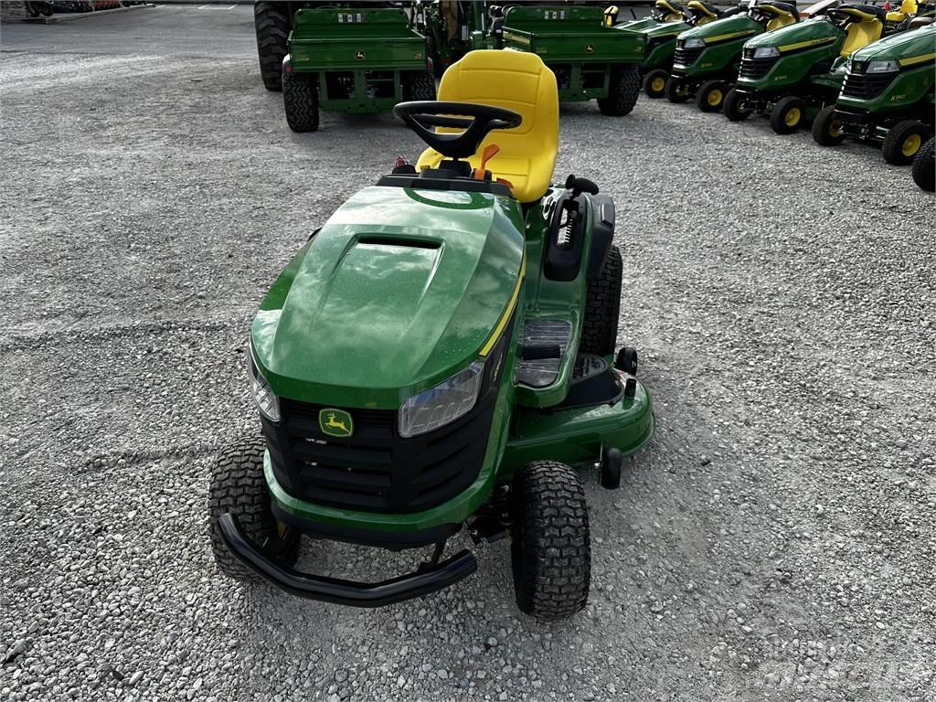 John Deere S160 Kompaktní traktory