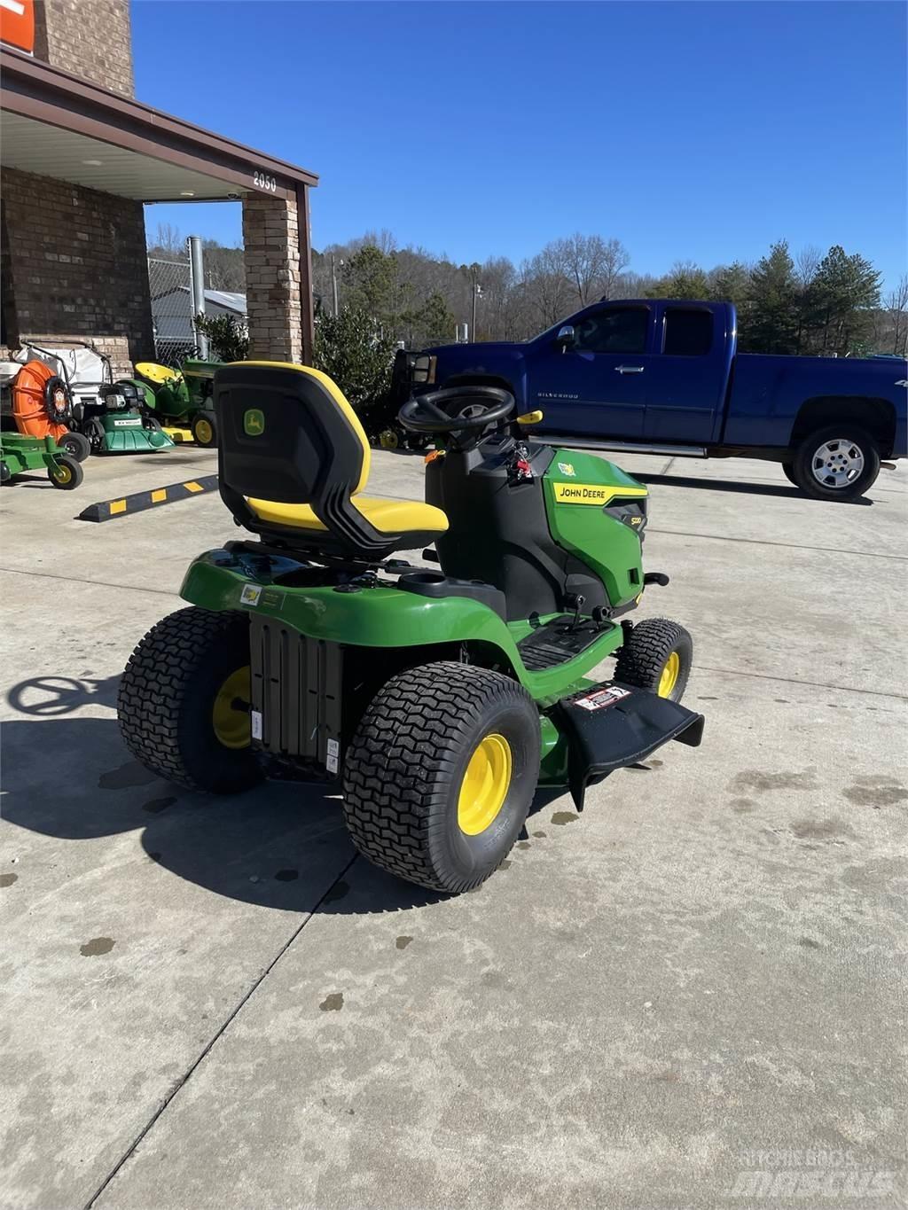 John Deere S220 Samojízdné sekačky