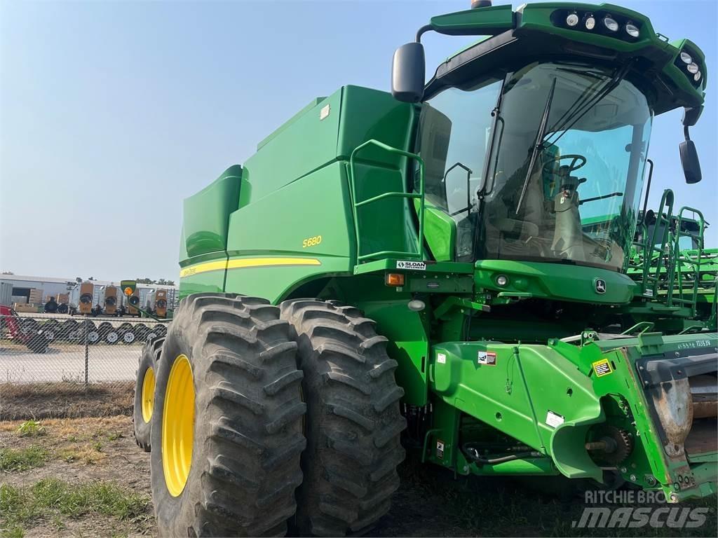 John Deere S680 Sklízecí mlátičky