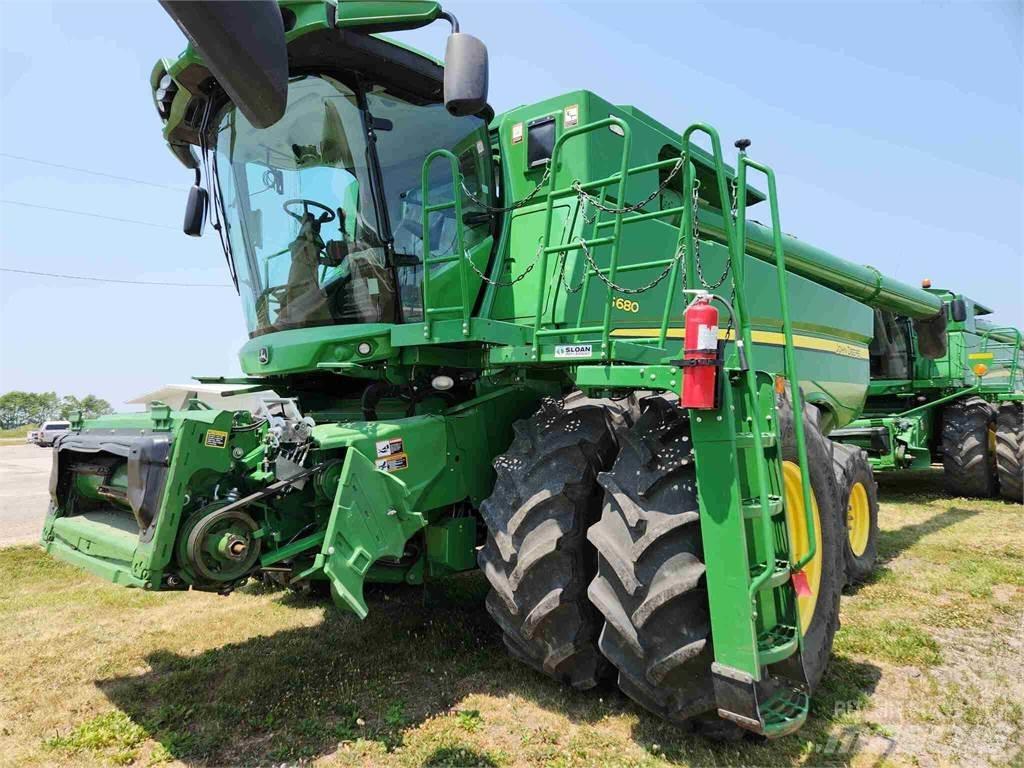 John Deere S680 Sklízecí mlátičky