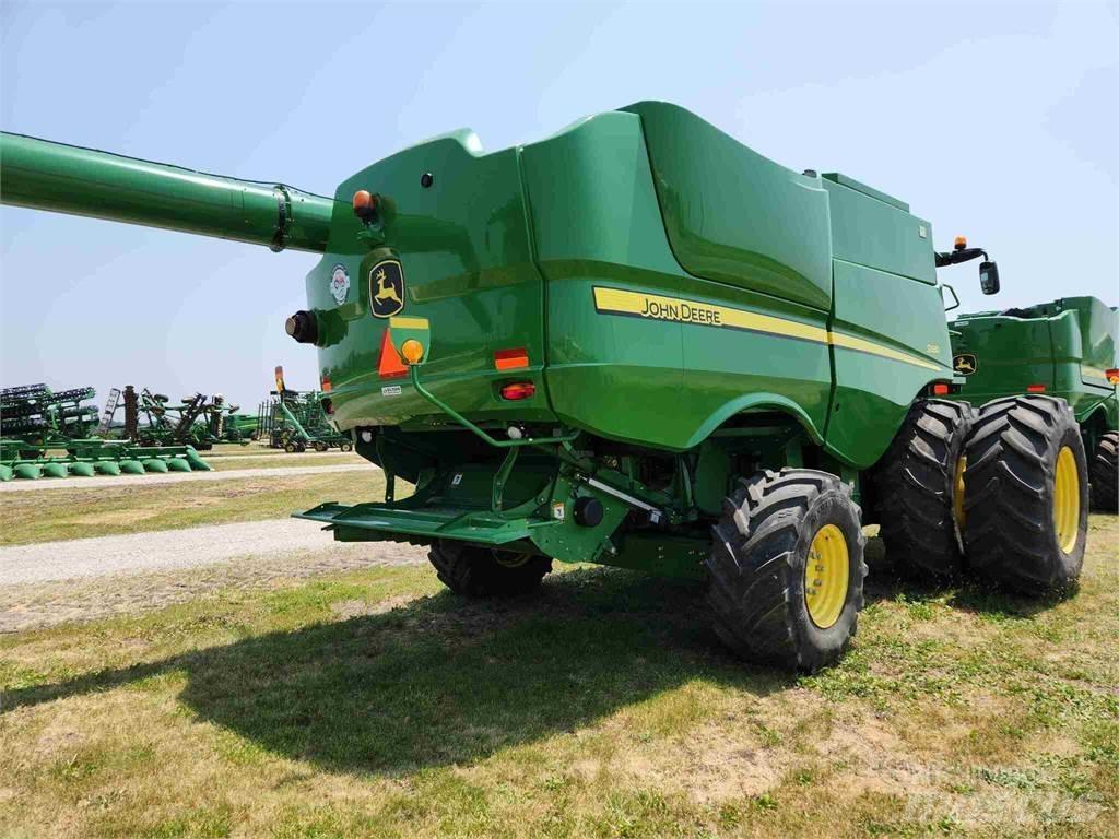 John Deere S680 Sklízecí mlátičky
