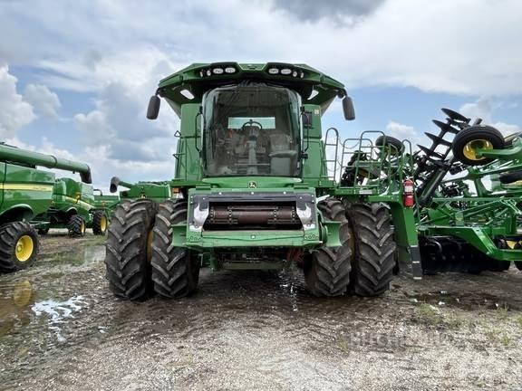 John Deere S770 Sklízecí mlátičky