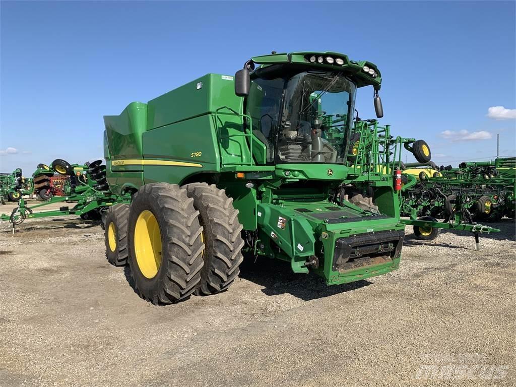 John Deere S780 Sklízecí mlátičky