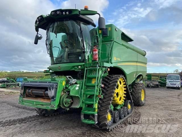 John Deere S780 Sklízecí mlátičky