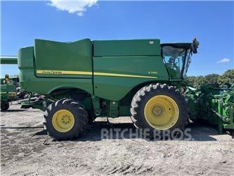 John Deere S790 Sklízecí mlátičky