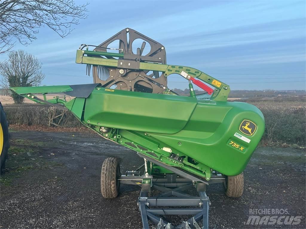 John Deere S790 Sklízecí mlátičky