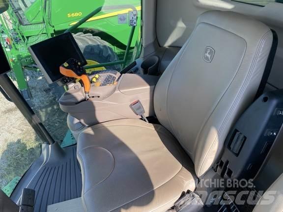 John Deere S790 Sklízecí mlátičky