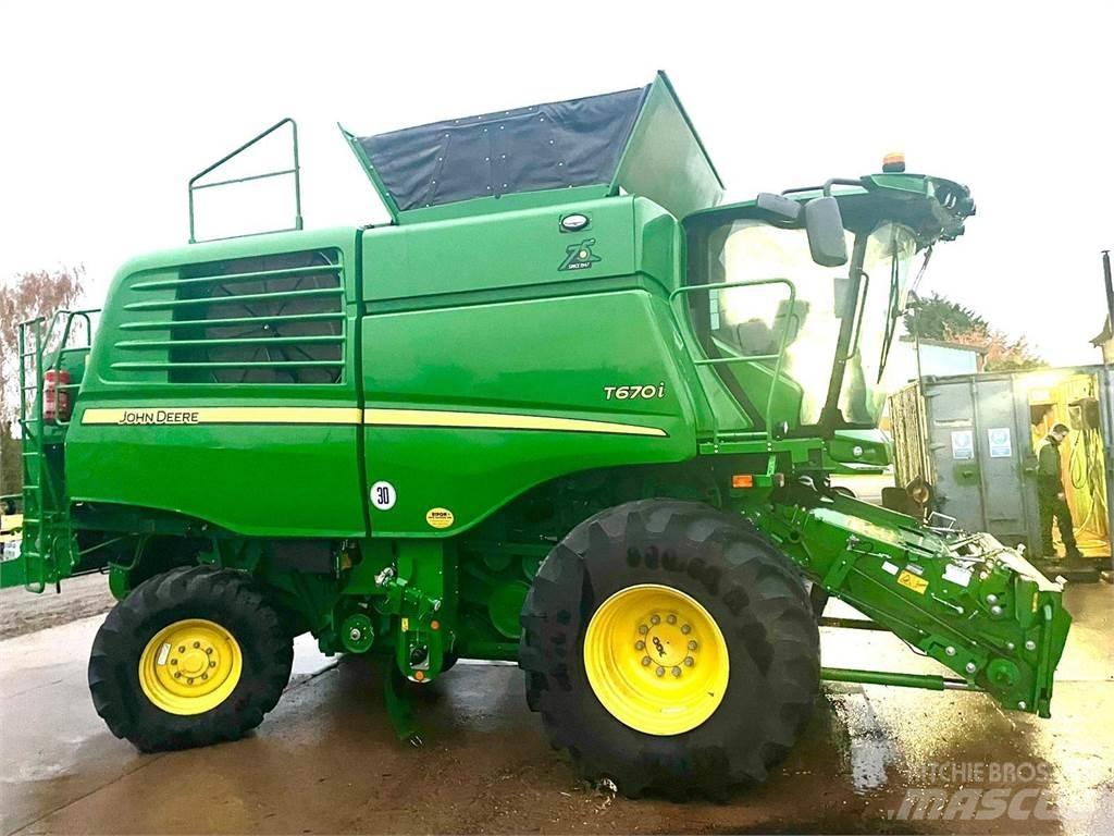 John Deere T670 Sklízecí mlátičky