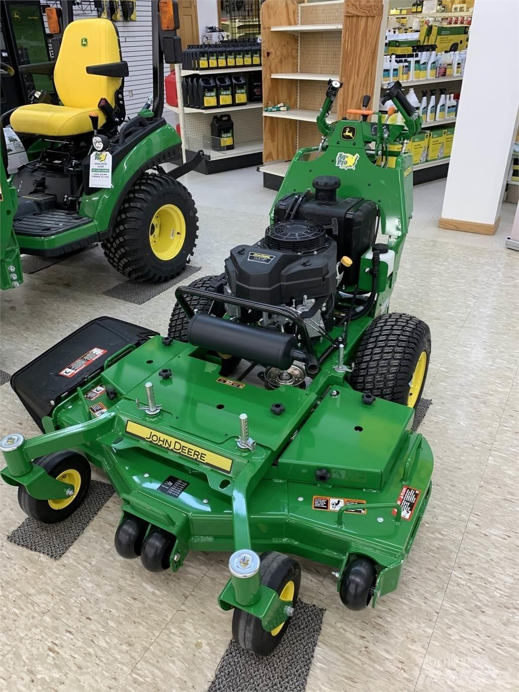 John Deere W48M Vedené sekačky