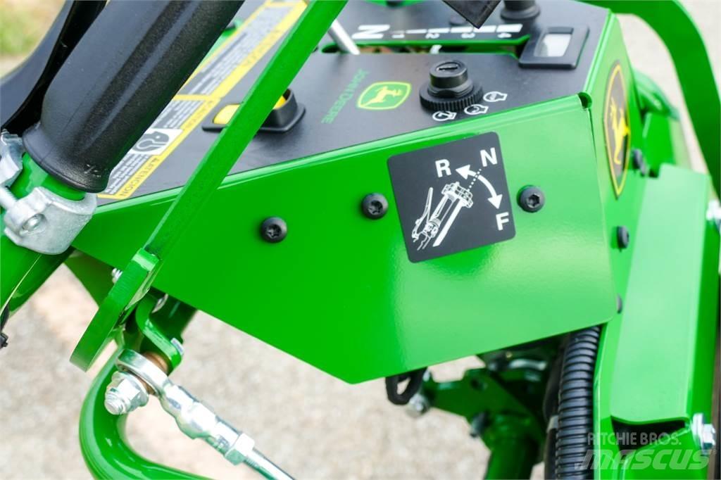 John Deere W48R Vedené sekačky