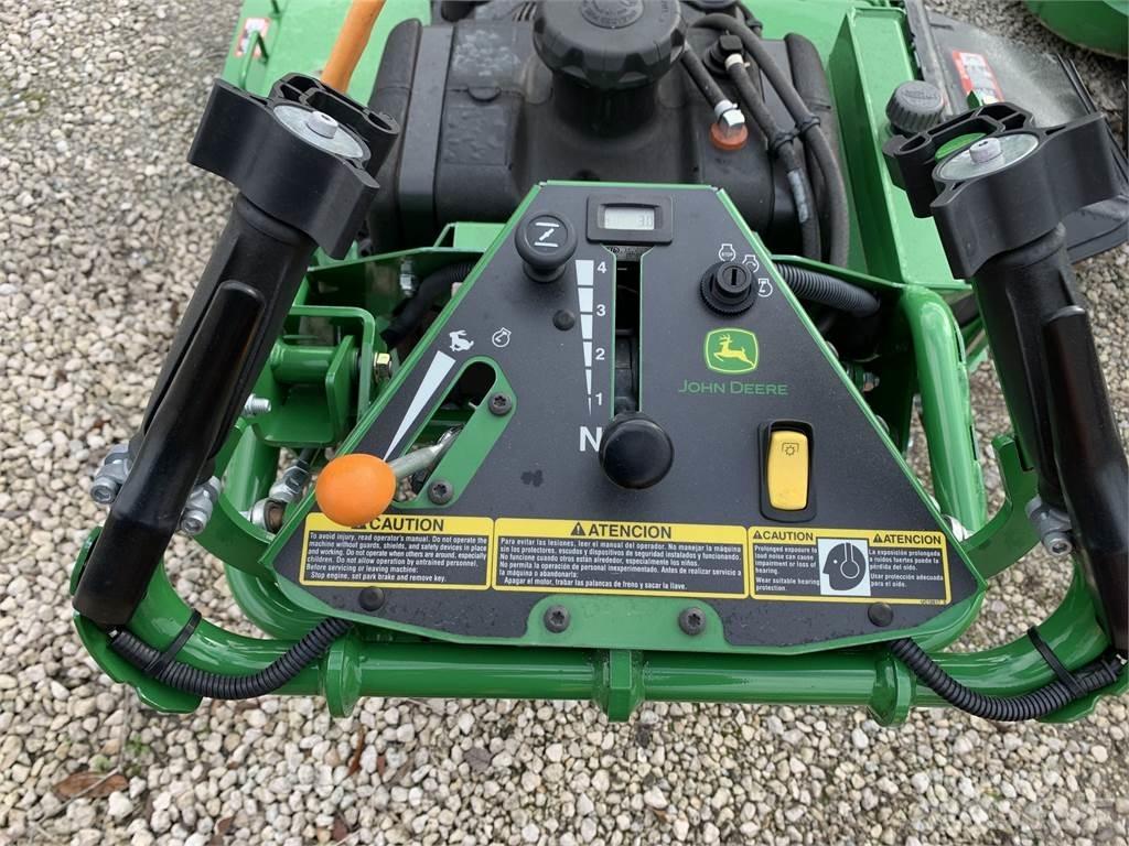 John Deere W52R Vedené sekačky