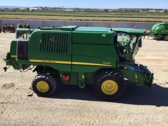 John Deere W540 Sklízecí mlátičky