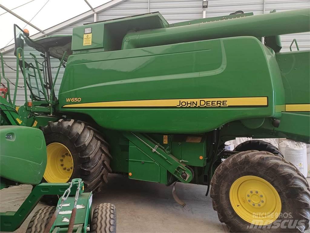 John Deere W650 Sklízecí mlátičky