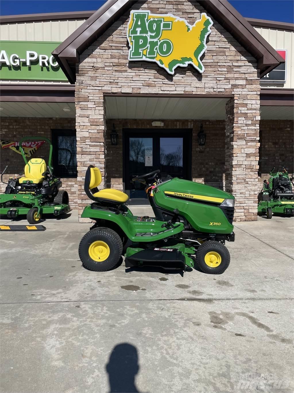 John Deere X350 Kompaktní traktory