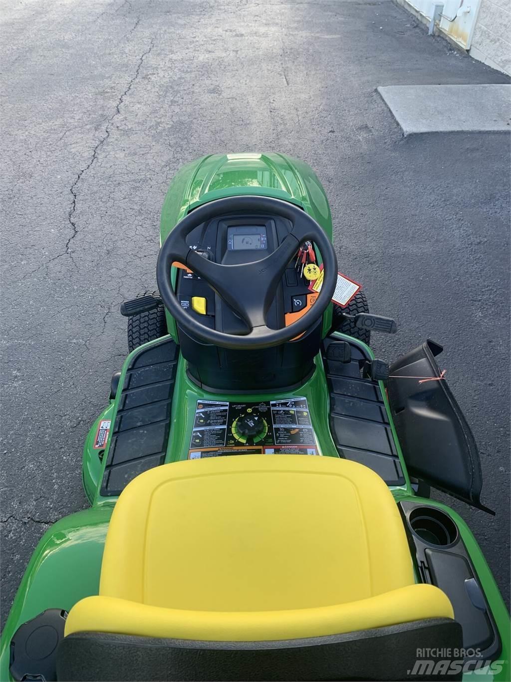 John Deere X350 Kompaktní traktory