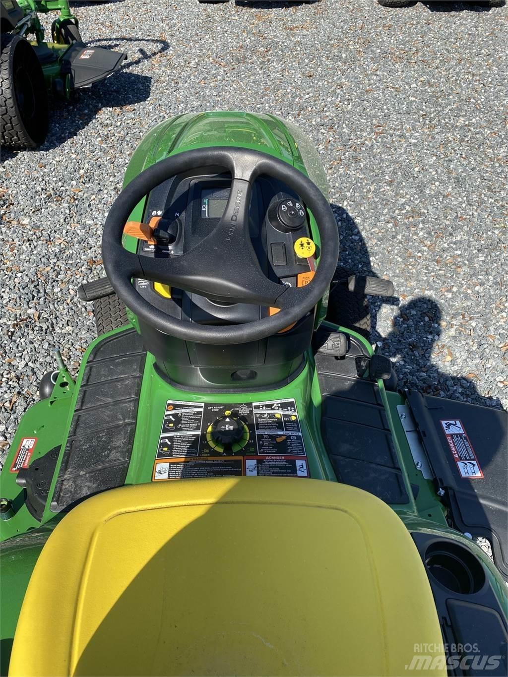 John Deere X350 Kompaktní traktory