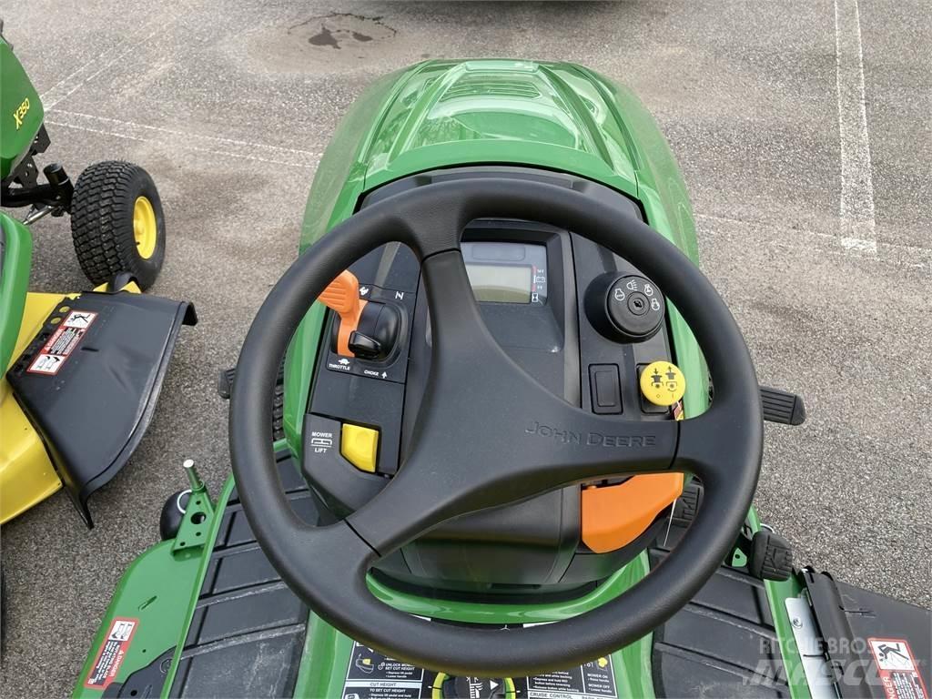 John Deere X350 Kompaktní traktory