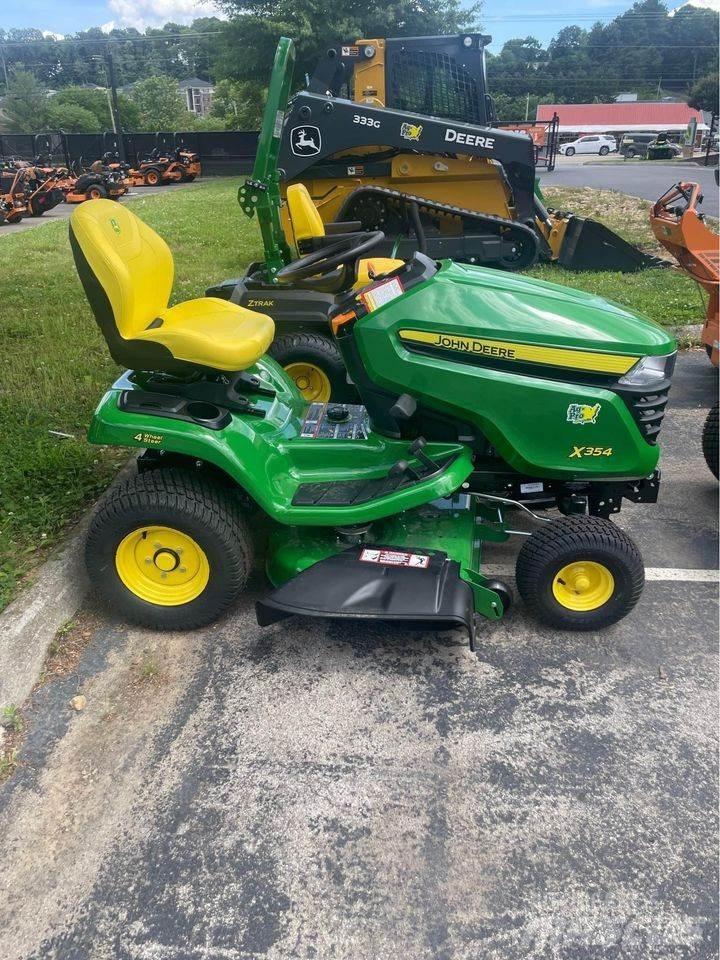John Deere X354 Kompaktní traktory