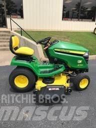 John Deere X380 Kompaktní traktory
