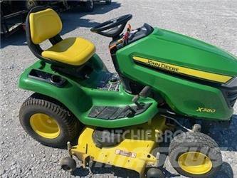 John Deere X380 Kompaktní traktory