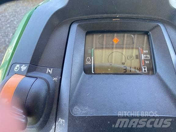 John Deere X380 Kompaktní traktory