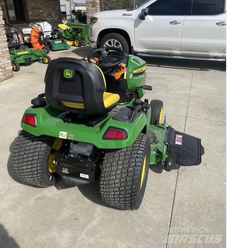John Deere X570 Kompaktní traktory