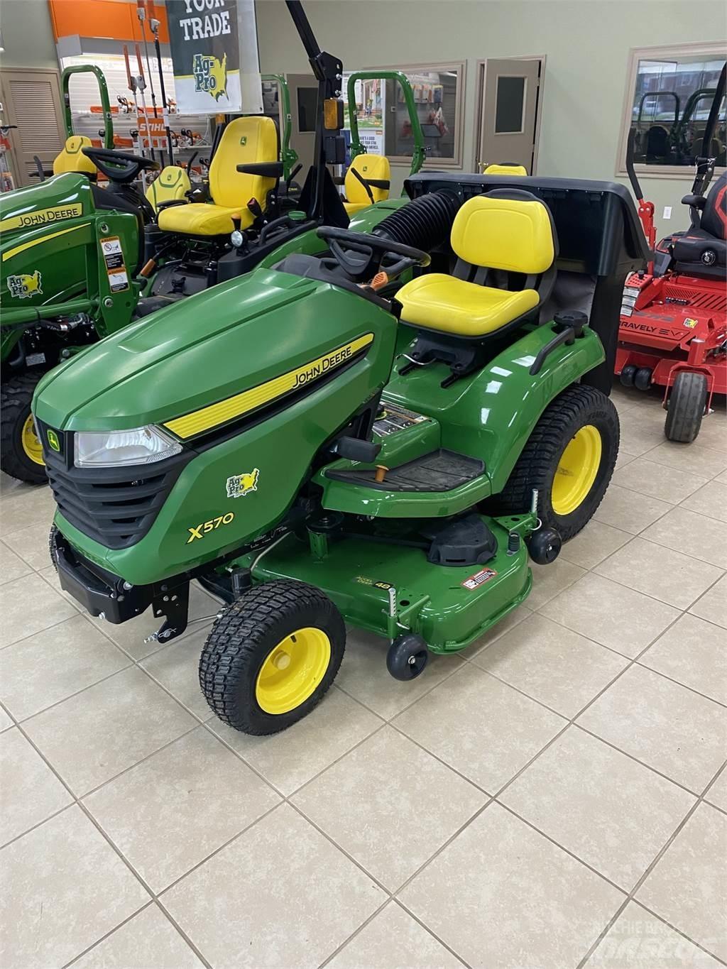 John Deere X570 Kompaktní traktory