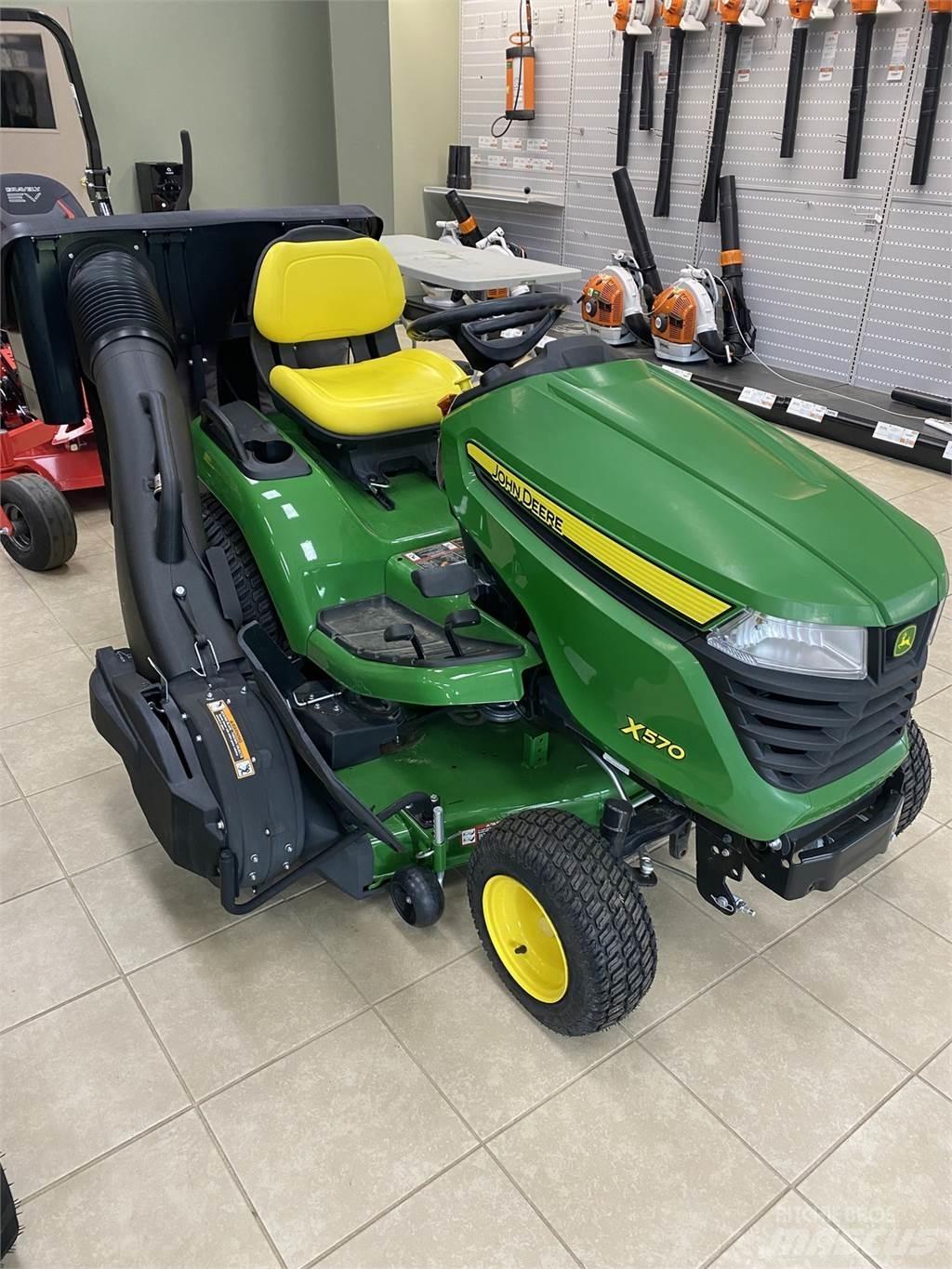 John Deere X570 Kompaktní traktory