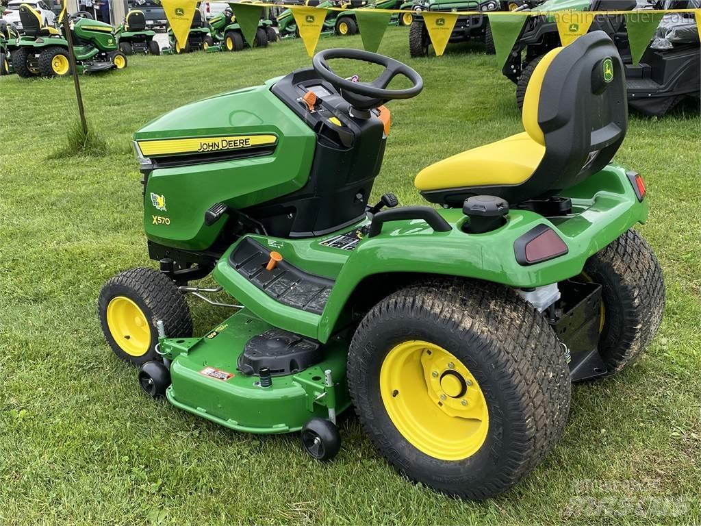 John Deere x570 Kompaktní traktory