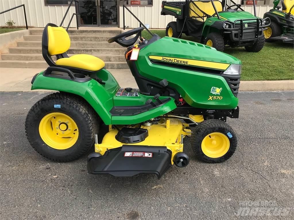 John Deere X570 Kompaktní traktory