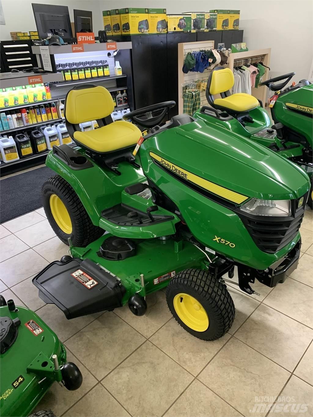 John Deere X570 Kompaktní traktory