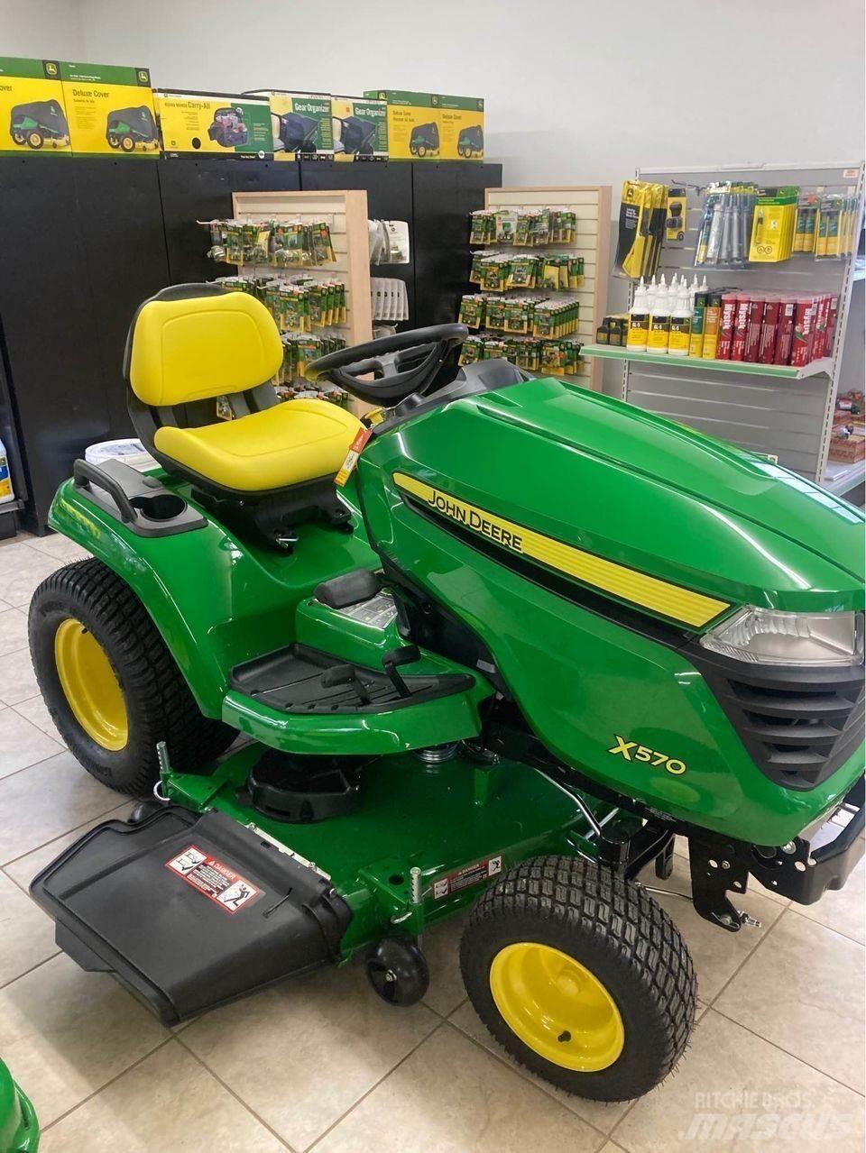 John Deere X570 Kompaktní traktory
