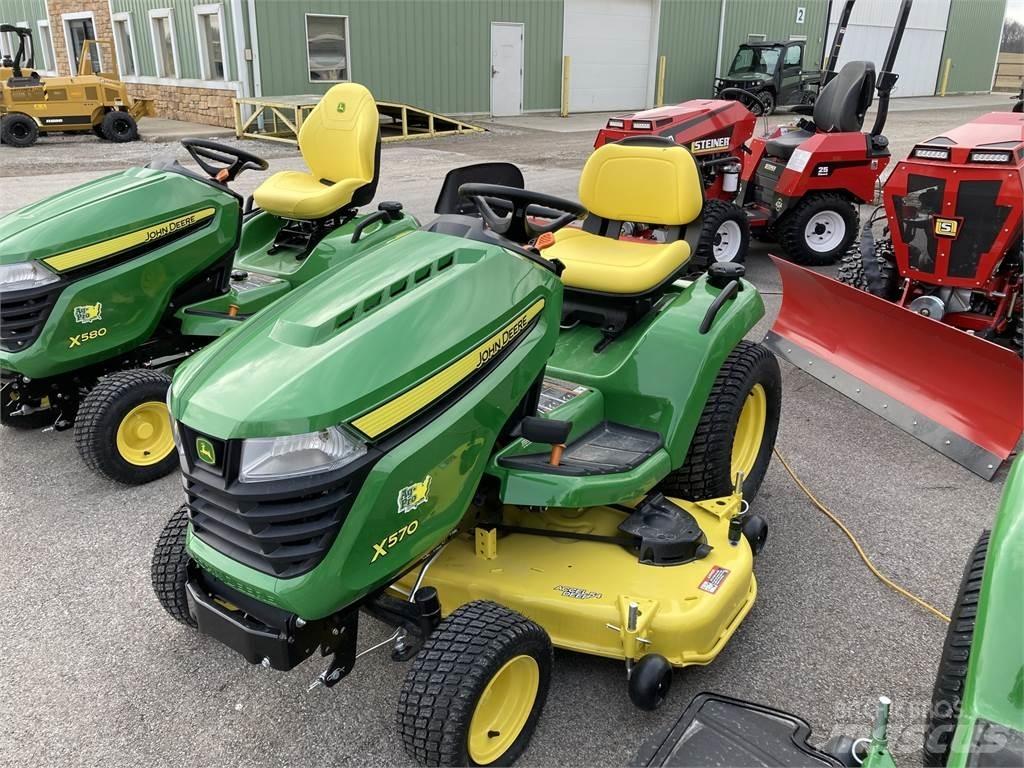 John Deere X570 Kompaktní traktory