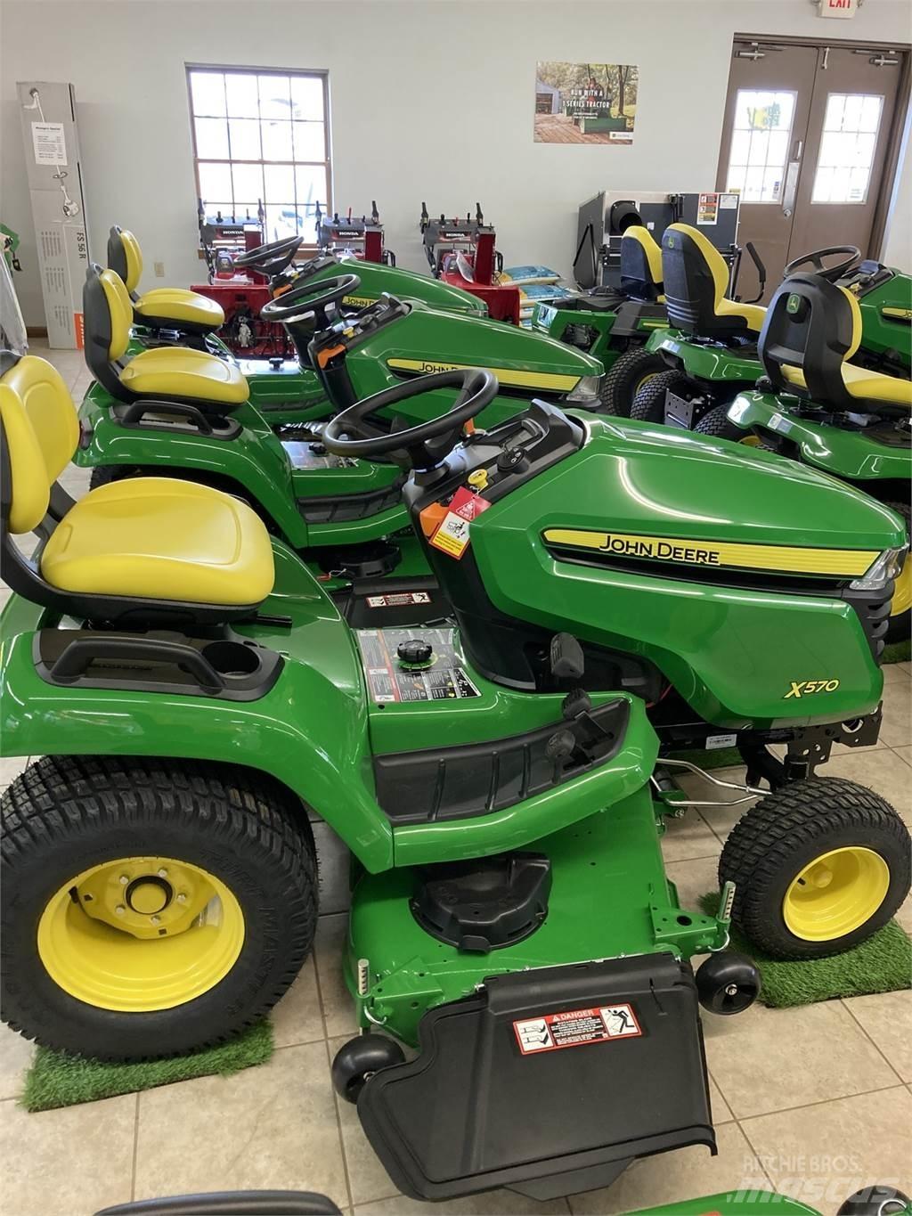 John Deere X570 Kompaktní traktory