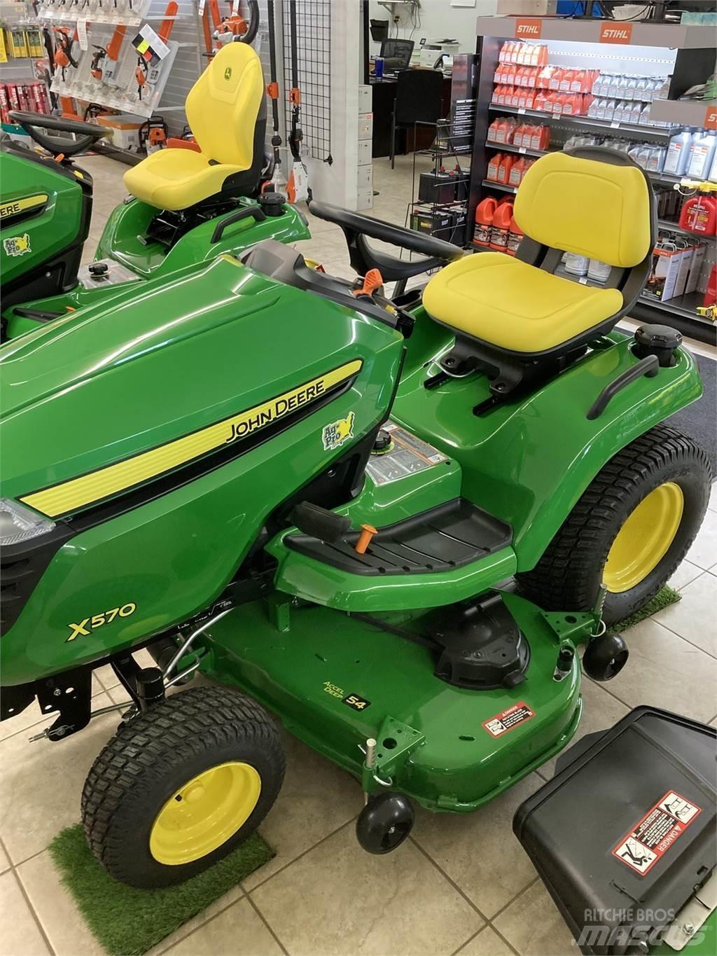 John Deere X570 Kompaktní traktory