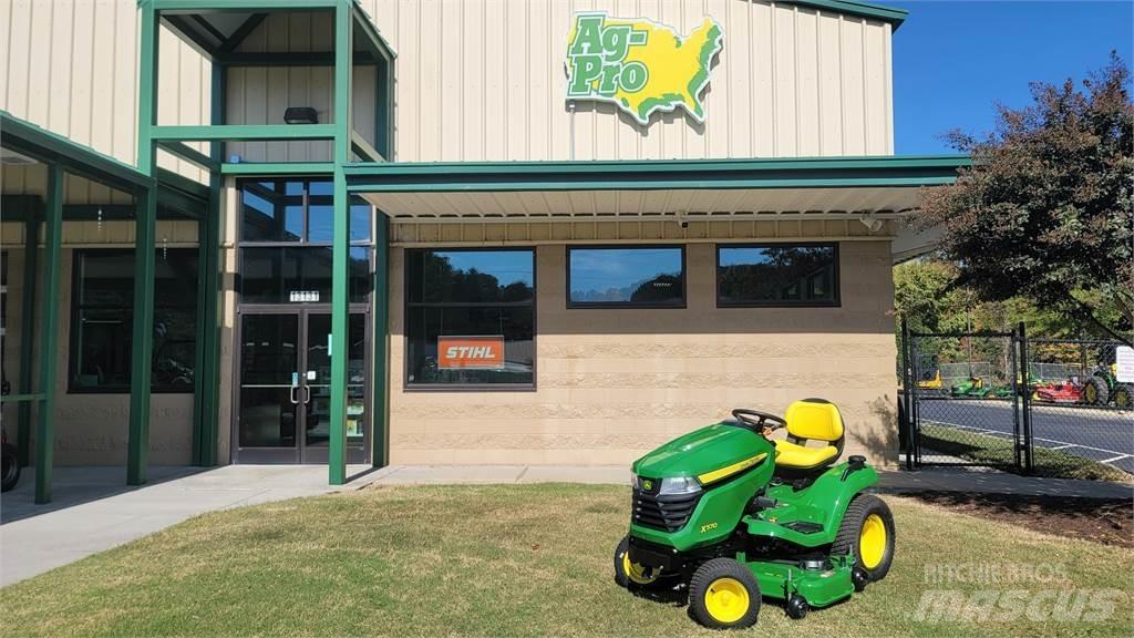 John Deere X570 Kompaktní traktory