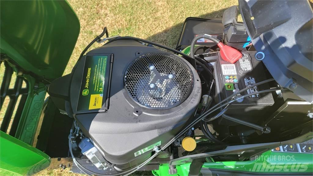John Deere X570 Kompaktní traktory