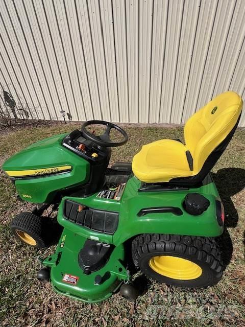 John Deere X580 Kompaktní traktory