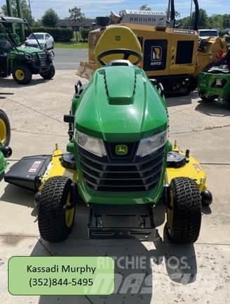 John Deere X580 Kompaktní traktory