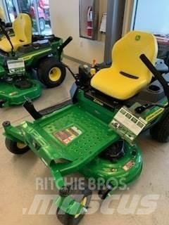 John Deere Z315E Sekačky s nulovým poloměrem otáčení
