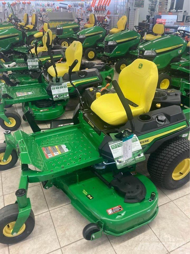 John Deere Z325E Sekačky s nulovým poloměrem otáčení