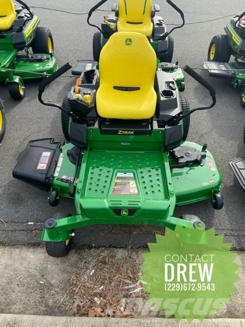 John Deere Z325E Sekačky s nulovým poloměrem otáčení