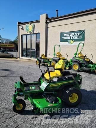 John Deere Z330R Sekačky s nulovým poloměrem otáčení