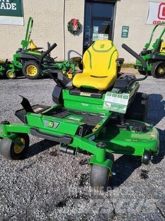 John Deere Z330R Sekačky s nulovým poloměrem otáčení