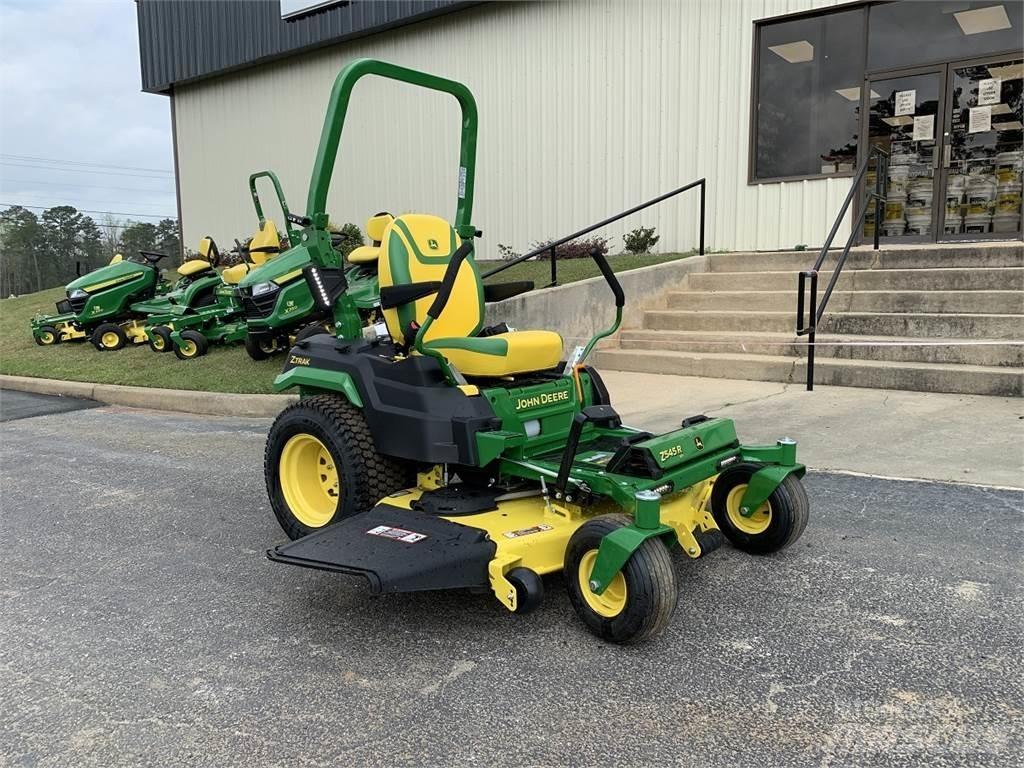 John Deere Z545R Sekačky s nulovým poloměrem otáčení
