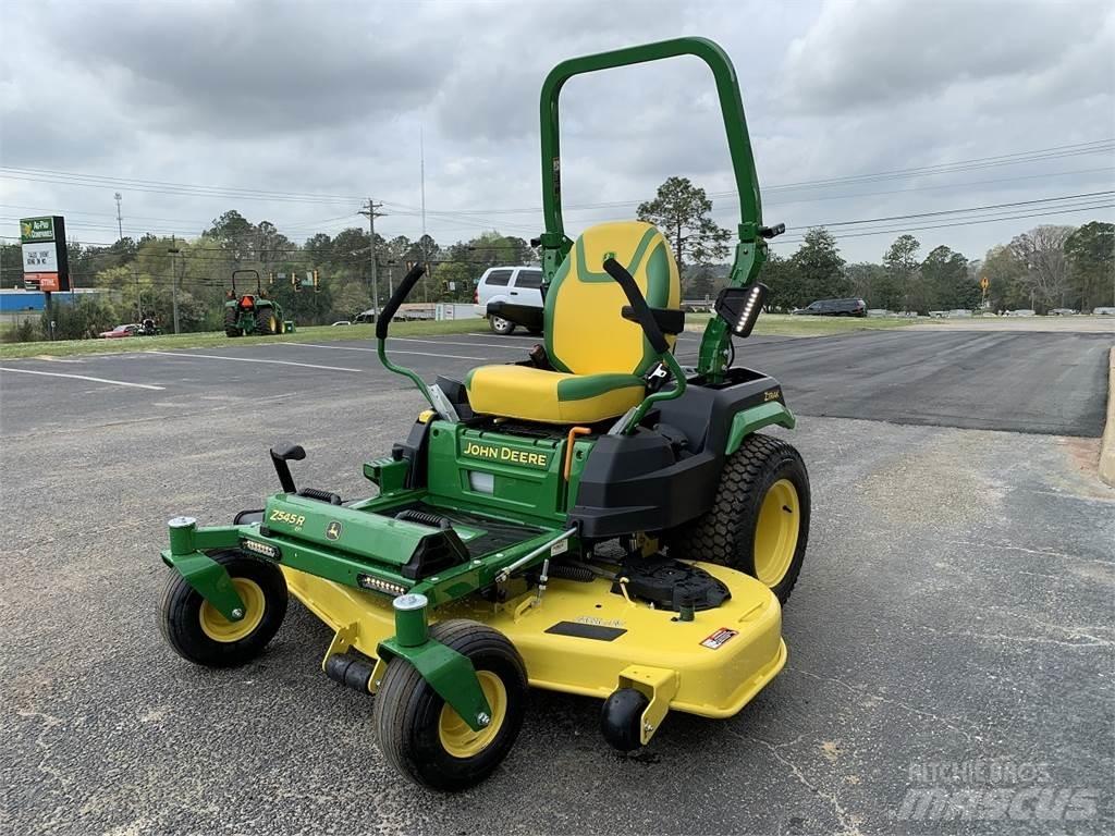 John Deere Z545R Sekačky s nulovým poloměrem otáčení