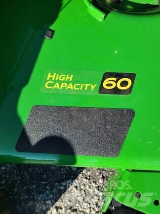 John Deere Z545R Sekačky s nulovým poloměrem otáčení