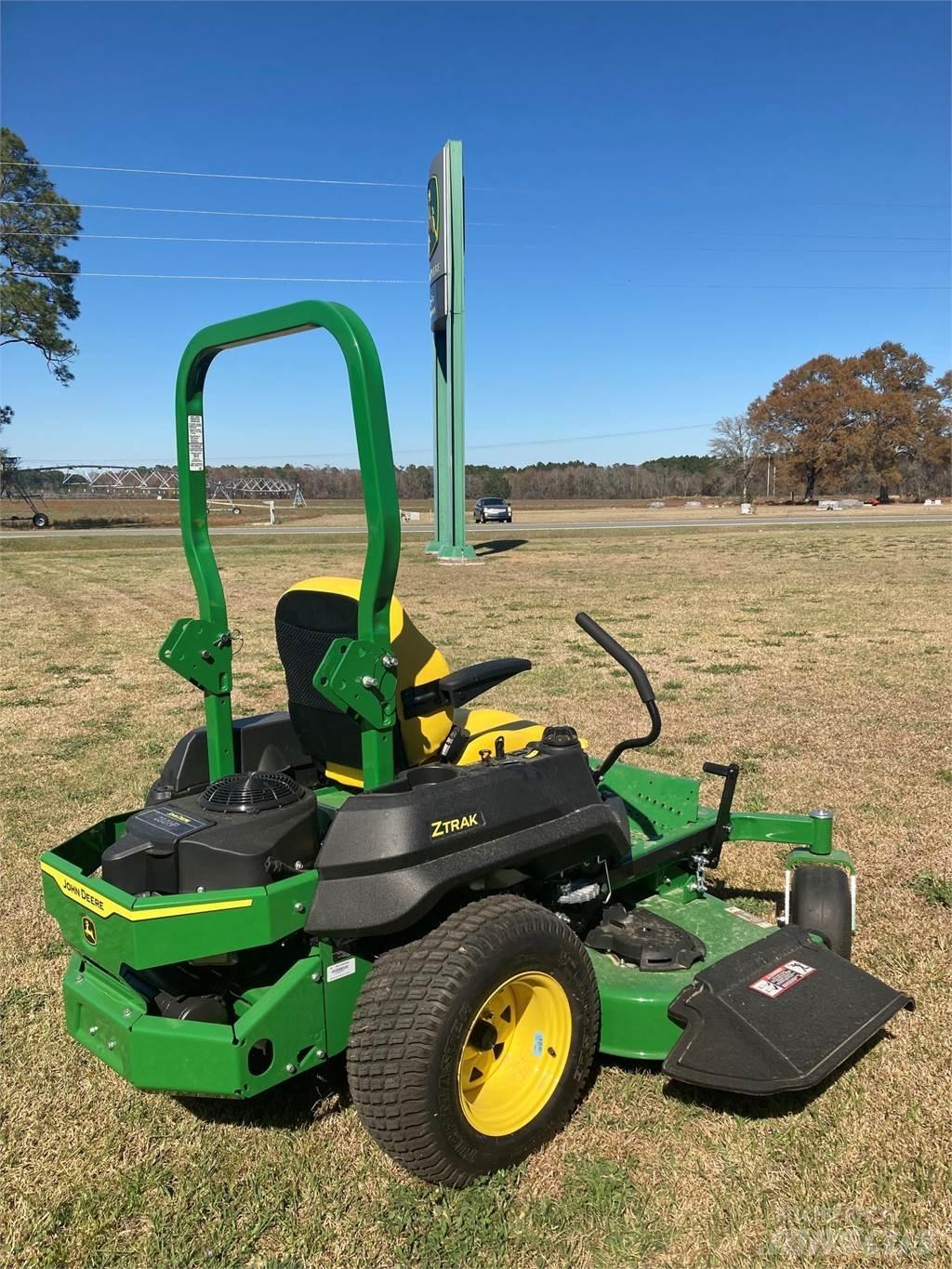 John Deere Z720E Sekačky s nulovým poloměrem otáčení
