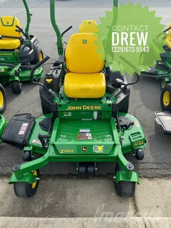 John Deere Z720E Sekačky s nulovým poloměrem otáčení